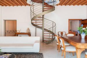 GuestHost - Exclusive Corso Italia Penthouse, Pisa