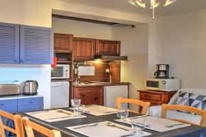 Appartement cosy 4 pers, centre station, parking - FR-1-524-55 Apartments, Morzine
