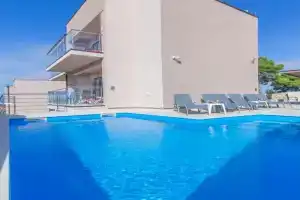 Villa Top of Murter, two bedroom apartment 2, Betina