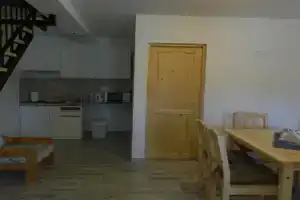 Família-Pelso apartmanház, Zamardi