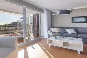 TarracoHomes-TH123 Apartment with sea view terrace in Cala Romana, Tarragona