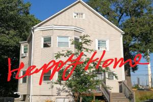 5430 Happy Home Guest house, Chicago
