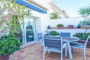 Benito Apartment by Hello Homes, Sitges