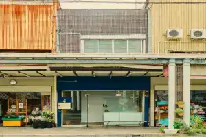まちの別邸 緝 shu Hostel, Kochi