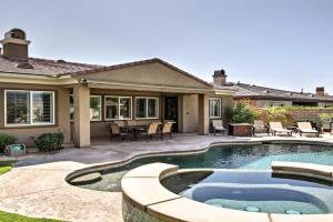 6 Mi to Coachella Updated Home with Pool and Spa Guest house, Indio