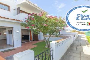 C06 - Water Tower Townhouse with Pool, Lagos