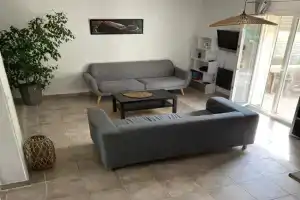 Charmante villa dans un lotissement très calme, Beziers
