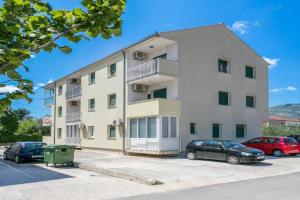Apartments with a parking space, Kastela - 17964, Kastel Stari