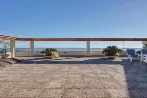 Vistas al Mar. Gran Terraza Apartments, Calella