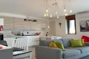 F&G 71100 - - Colazione inclusa - Box auto privato su richiesta Apartments, Foggia