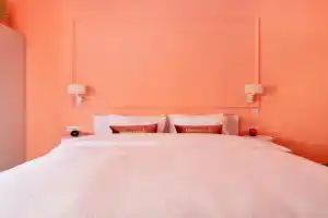 Glamorous Pink Pearl Studio Beach, Tel Aviv