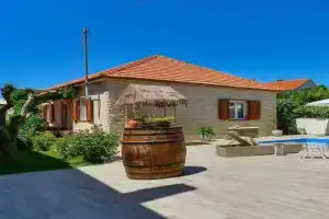 Seaview Holiday Home GATSBY, Kozino