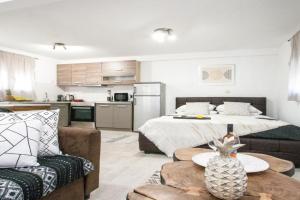 Bohemian Townhouse, Skiathos Town