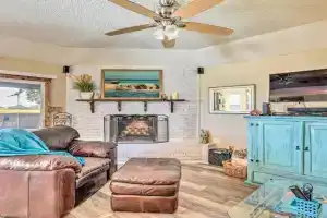 Abilene Home with BBQ and Pvt Yard, 1 Mi to ACU! Guest house, Abilene