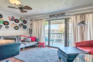 Beachfront Condo with Arcade Room!, Corpus Christi