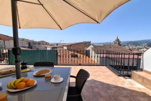 Luna - Disfruta de en este piso con terraza en el casco histórico Apartments, Orense