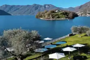 Lora villa, with lake view, Ossuccio