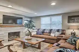 Nashville Home with Fire Pit and Yard, 3 Mi to Dwtn Guest house, Nashville