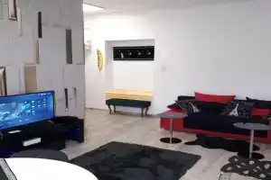 Apartament centrum Sienkiewicza WIEŻA EIFFLA PROMENADA -KLIMATYZACJA- WYJĄTKOWY, Kielce