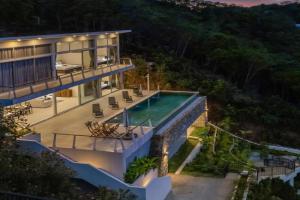 TWO SISTERS HILL Villa - Spectaculaire vue sur mer, Choengmon