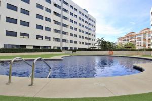 Estepona Port Apartment FLO, Estepona