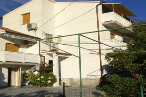 Apartments with parking space, Rab - 17436, Lopar