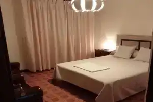 Habitacion matrimonial centro ciudad Guest house, Oviedo