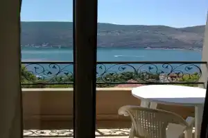 Sunny Bay Apartments, Herceg Novi