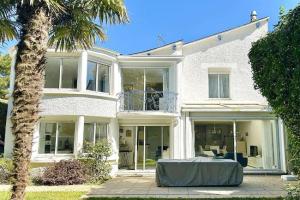 Villa Bauloise 5 pièces, 8 couchages, proche marché, plage, jardin, parking, BBQ - FR-1-245-131, La Baule-Escoublac
