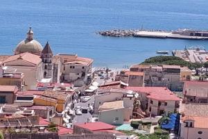 Casa Adelegigi, Cetara