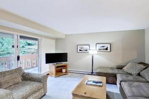 Sunpath #05 Guest house, Whistler