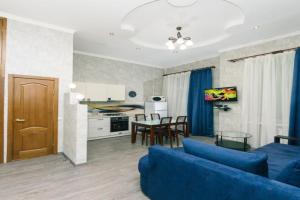 Two bedrooms Studio 5a Baseina Centre of, Kiev