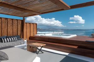 3 Elements by Stylish Stays Apartments, Oia