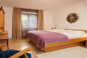 Villa Marwa - eine Ruheoase im Grünen, Innsbruck