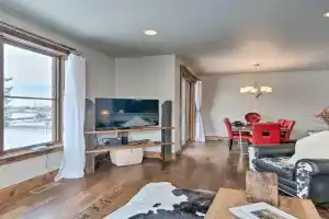 Main St Condo - Walk to Parks and Eateries! Apartments, Bozeman