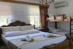 Yuri Guest House, Gjirokaster
