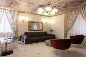 Domus Nannini SPA - L' Arco di Matteotti Apartments, Siena
