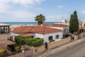 Beach Villa Cristina by HHBCN, Castelldefels