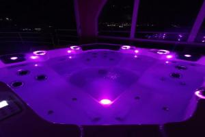Holiday Apartment Lira jacuzzi - sea view- terrace, Mlini