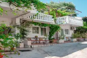 Mediterranean Retreat Guest house, Becici