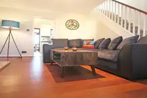 The Barwoods - Modern Spacious Home in - Parking Guest house, Chester