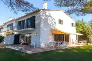 Homer 2 Guest house, Llafranc