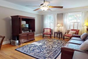 Southern Charm on Liberty Guest house, Savannah
