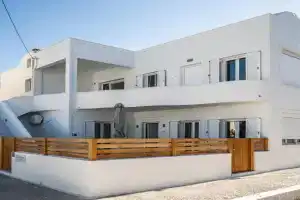 Thira Gold Suites, Firostefani
