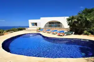 Villa Casa Blanca Carbo by Sealand Villas, Port de Pollenca