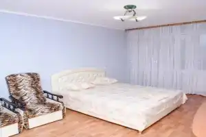 ul. Geroev Dnepra 5, ryadom Dnepr Apartments, Cherkassy
