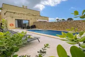 Villa Fieldview - Gozo Holiday Home, Gharb