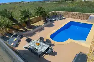 Villa Fieldend - Gozo Holiday Home, Gharb