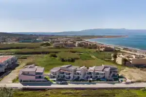 Aegean Breeze Luxury Apartments next to the sea, Maleme