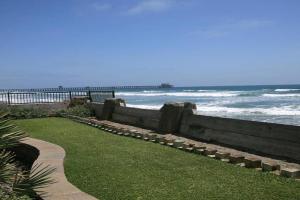 D17 - Beach Retreat Guest house, Oceanside